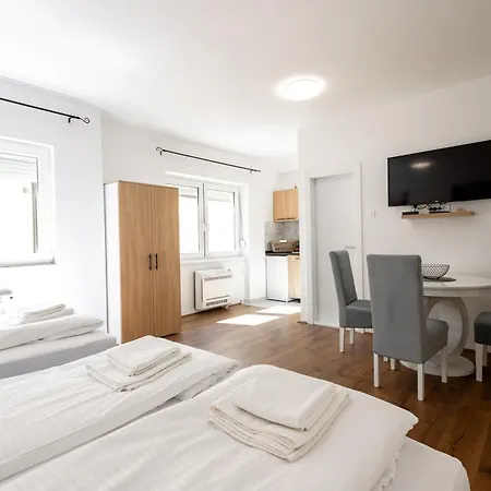 Luna Nera Apartments Novi Sad Exterior foto