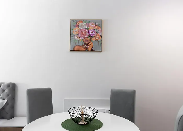 Luna Nera Apartments